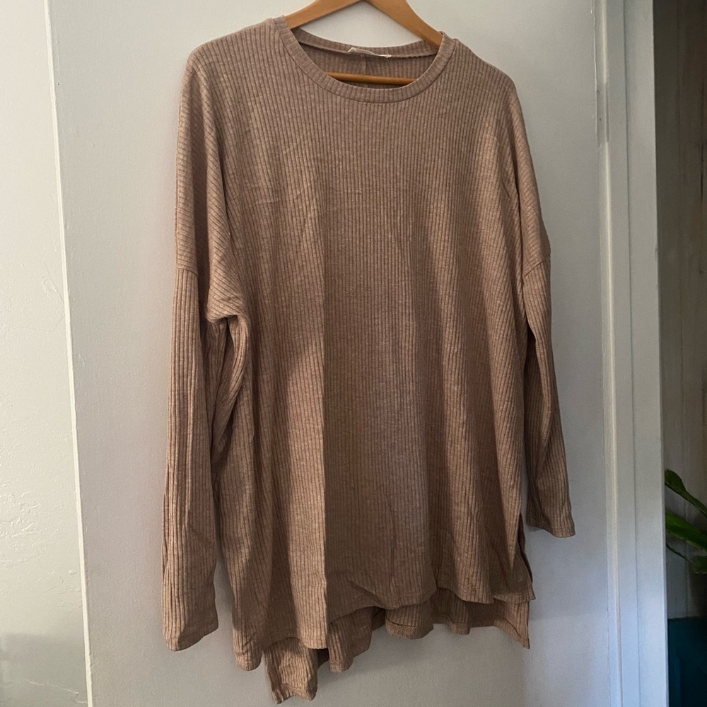 Zenana Ribbed Long Sleeve Tunic Length Top